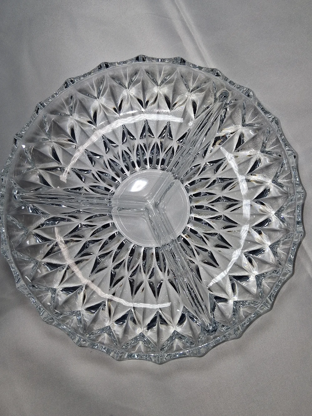 Crystal divided serving dish with diamond and fan cut pattern